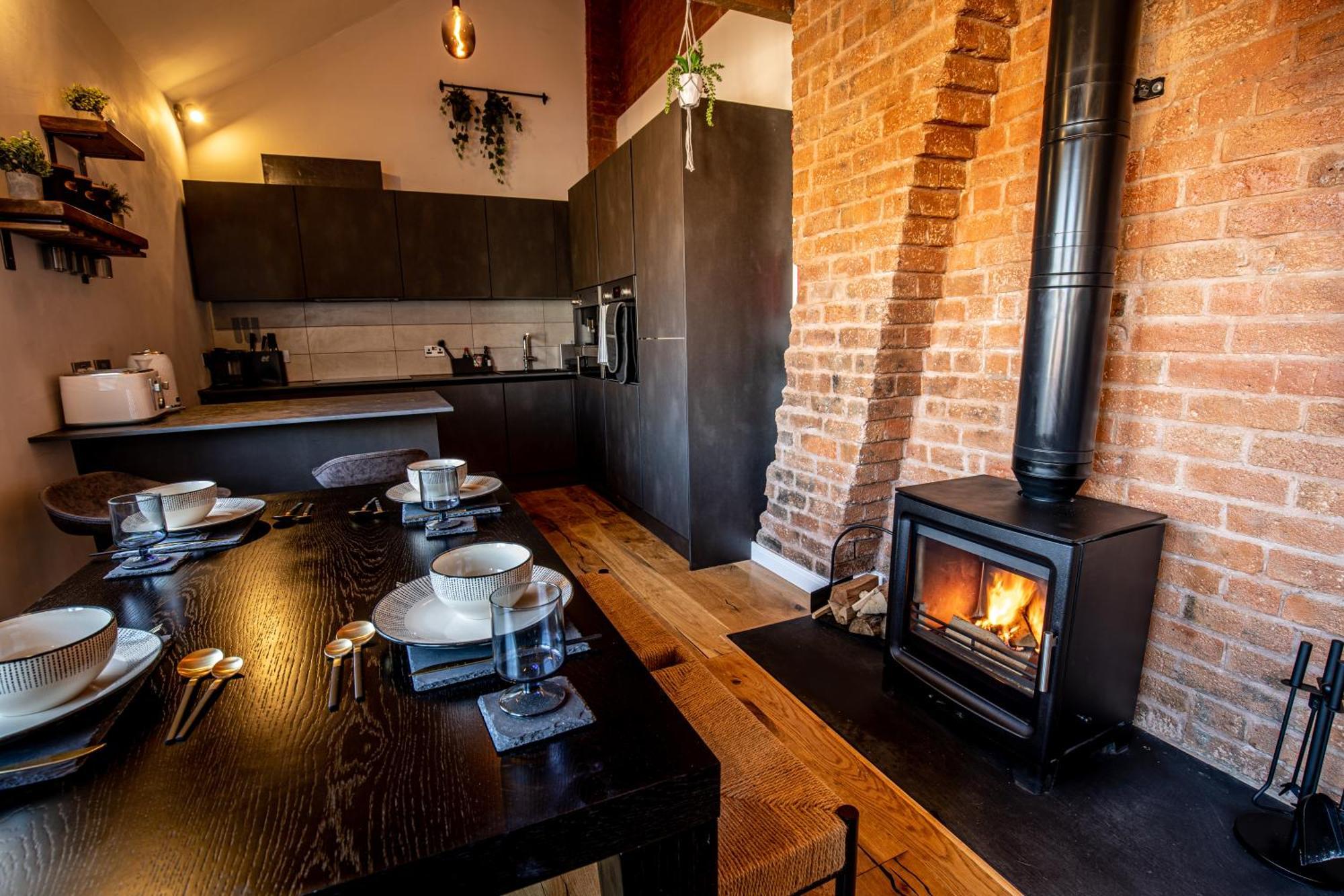 Вилла Vip 3Br Grade2 Luxurious Industrial House With Wood Fire, Electric Blinds And Big Cast Iron Windows In The Heart Of The Jq Бирмингем Экстерьер фото
