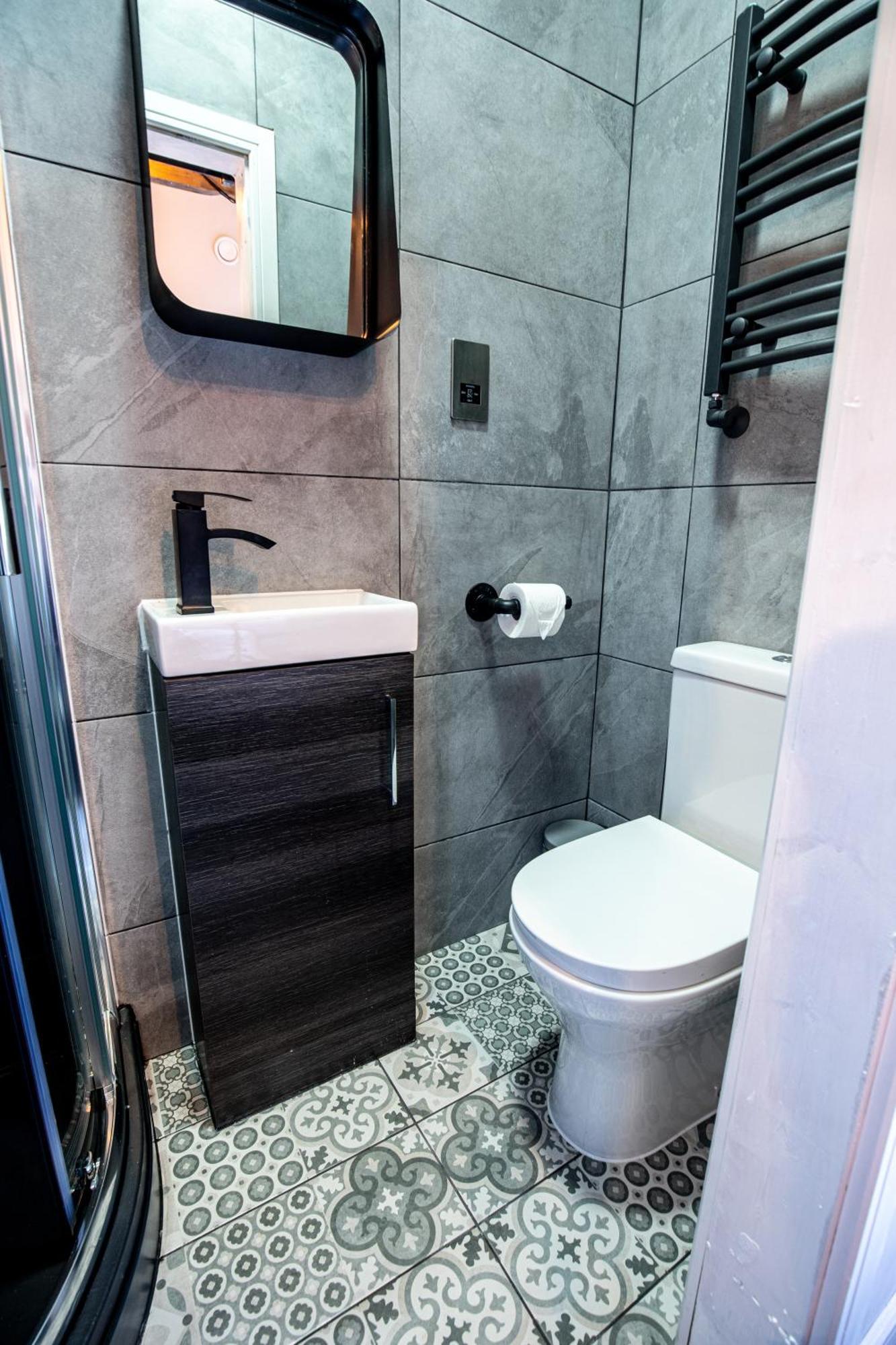 Вилла Vip 3Br Grade2 Luxurious Industrial House With Wood Fire, Electric Blinds And Big Cast Iron Windows In The Heart Of The Jq Бирмингем Экстерьер фото